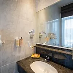 Hotel La Des Fleurs