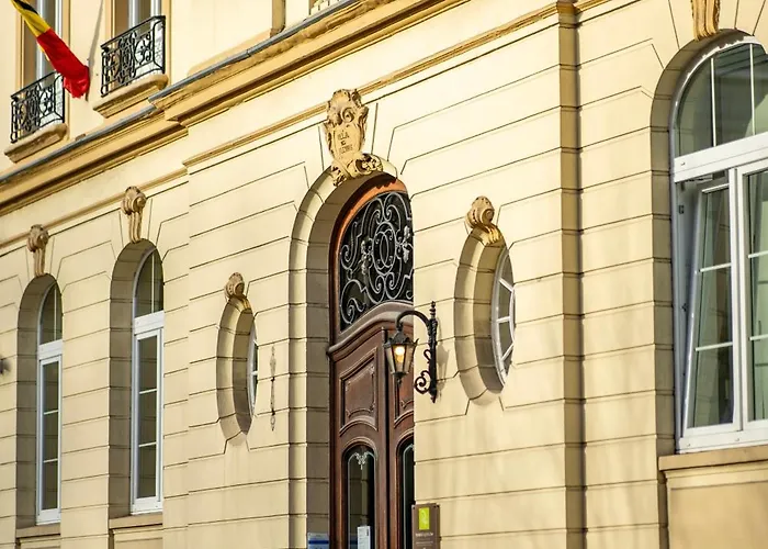 Hotel La Des Fleurs 4*